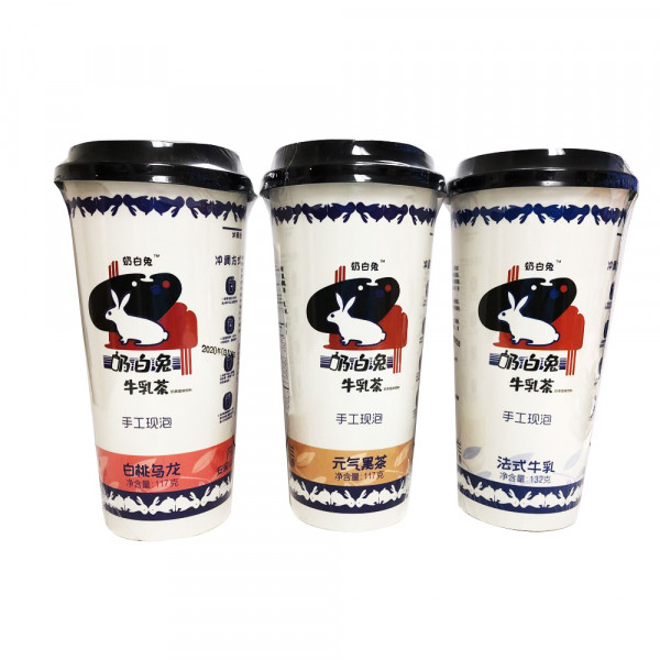 Milk tea / 奶白兔牛乳茶